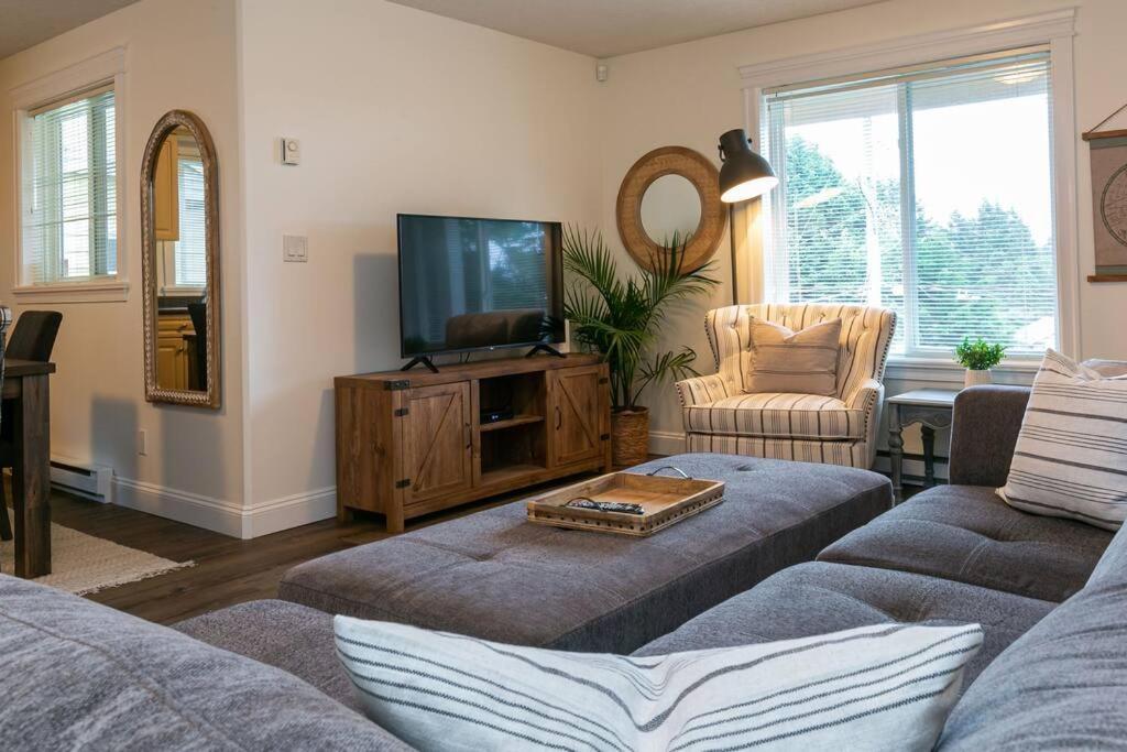Villa Cozy Renovated Oasis W Private Terrace & Parking Victoria Esterno foto